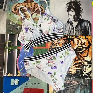 NWOT Athleta Bikini Size M